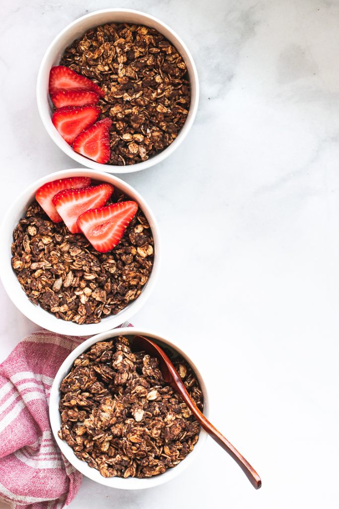 Chocolate Peanut Butter Granola (GF, OF, Vegan) - Ellie Likes Cooking