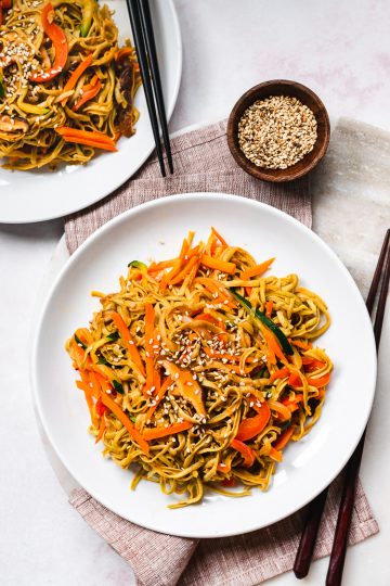 Spicy Edamame Noodles (Vegan, Gluten-Free) - Ellie Likes Cooking