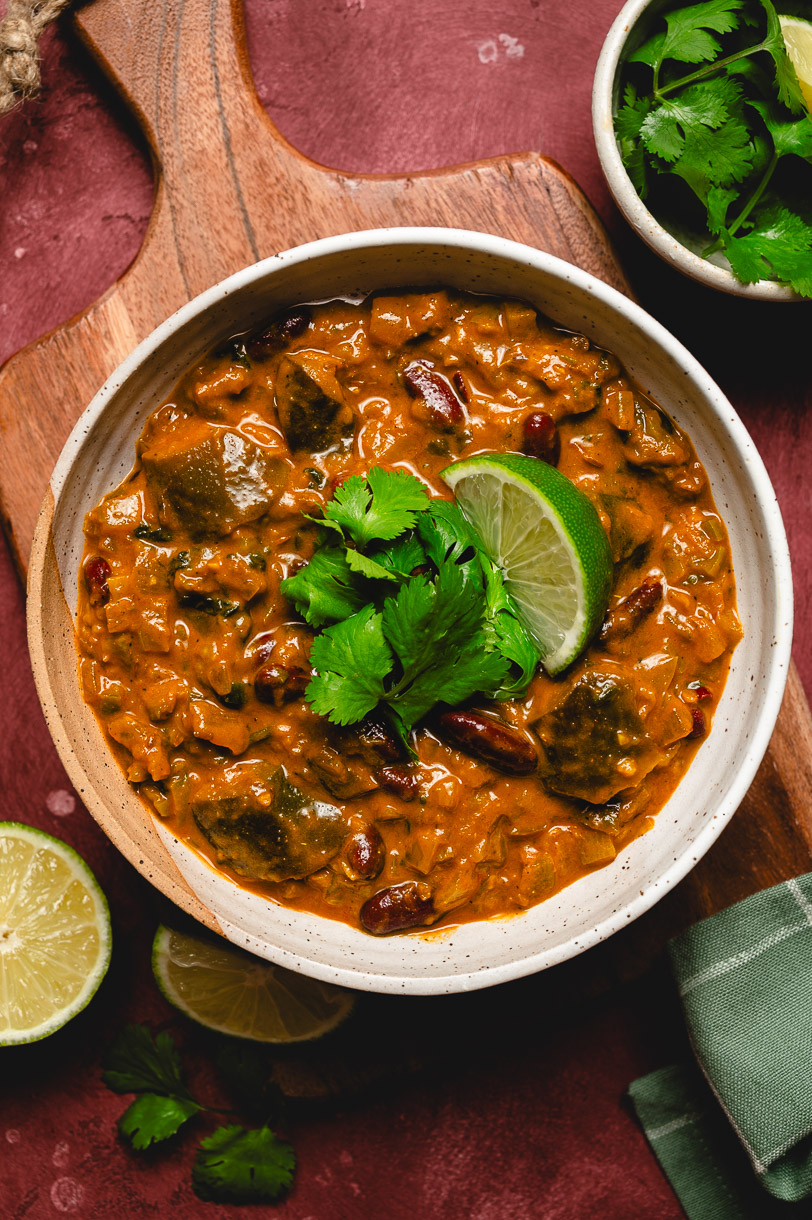 Kidney Bean and Eggplant Peanut Curry